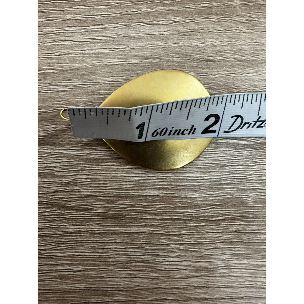 The Unbranded Brand pairs gold